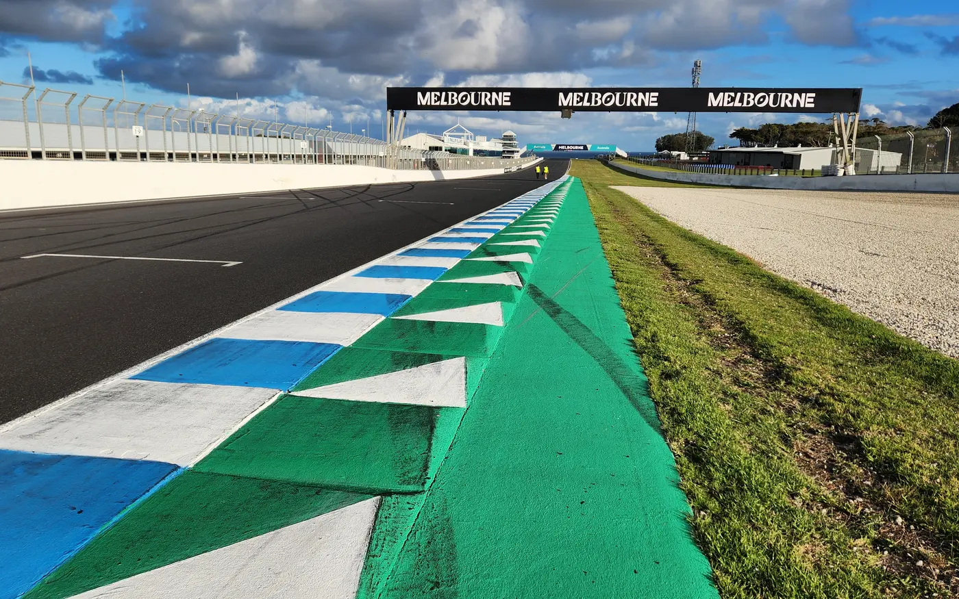 Race cars at Phillip Island